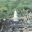 Taihuai, the 'capital' of Mount Wutai. The place mainly consists of Temples and tourist dorms. One can see the big white pagoda of the Taiyuan temple to the left, built in the Ming dynasty.